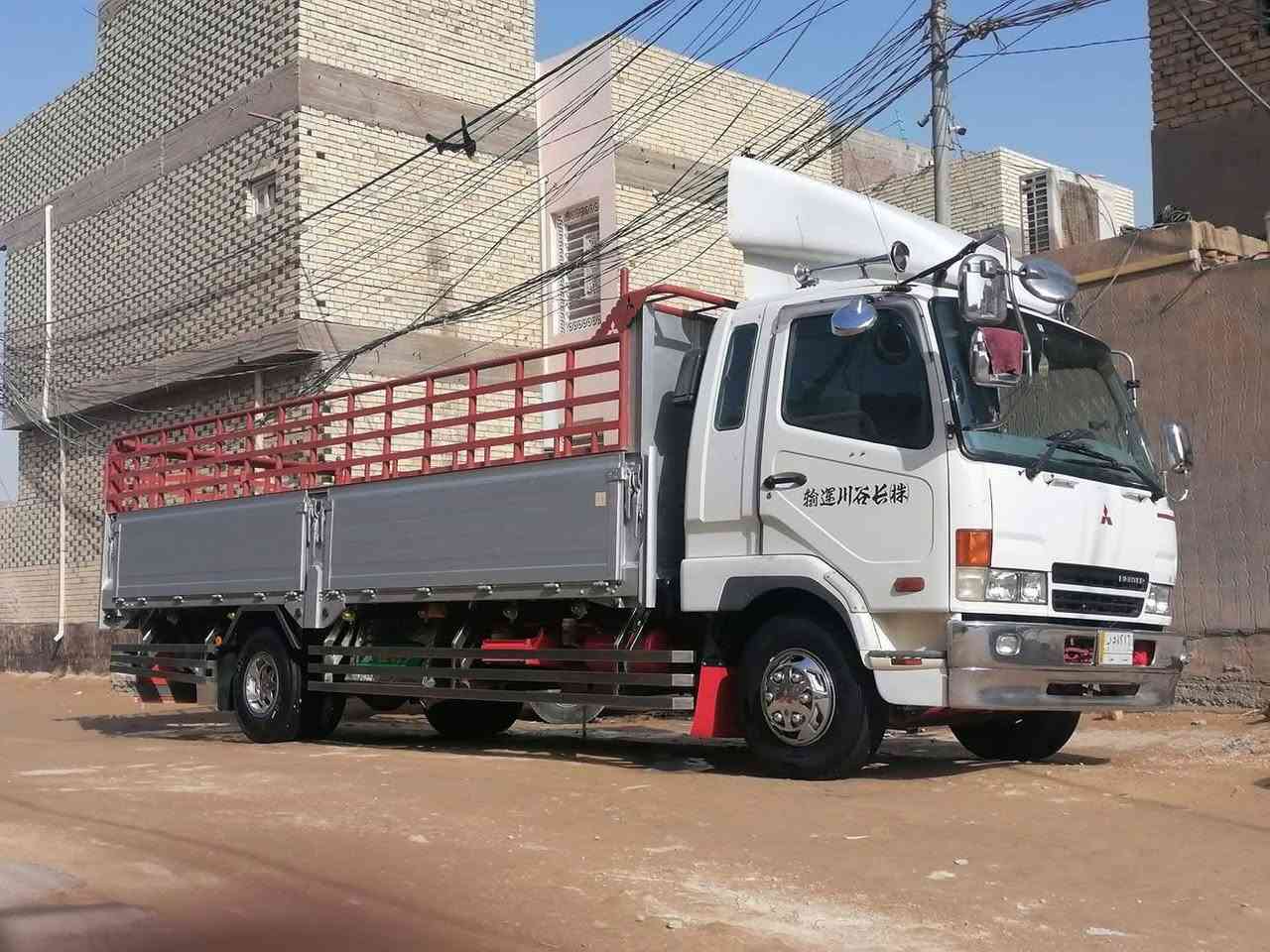 نقل اثاث داخل وخارج النجف مع كادر عمل متخصص وفتح وشد الغرف التركيه والعراقيه وفتح وغسل وشد السبالت ويوجد سياره صغيره كيه و فوزه و هينو 
*********** .واتساب
***********.
