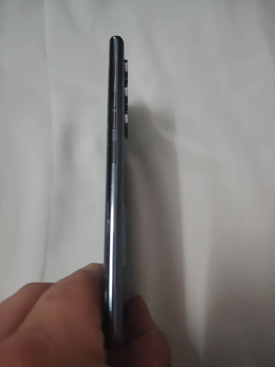 Tecno Camon 40 Pro 5G
RAM 12 
​🔴 للبيــع 🔴
الجهاز ما مفتوح ولا مبدل منو اي شي 
فقط بي ضربة موجوده بالصورة 
للاستفسار على الرقم ***********
