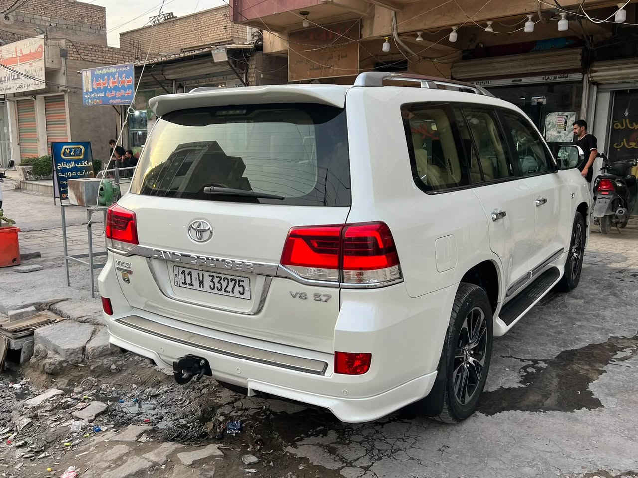 لاندكروز • ٥٧٠٠ • رقم بغداد