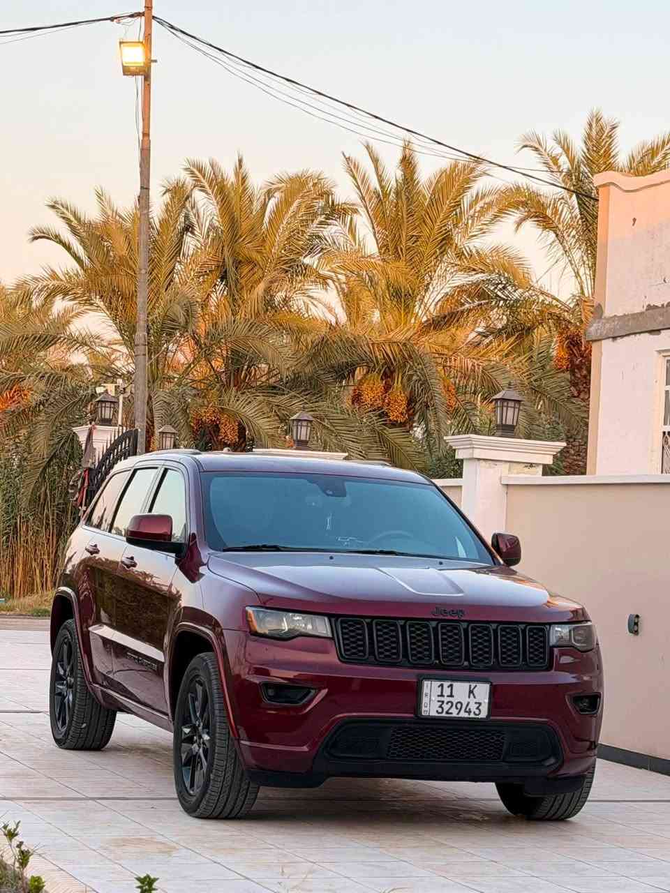 جيب 2020 بلاك توب 
فول مواصفات للأخير 
السيارة كلش نضيفة 
محرك كير كفالة عامة 
قطعتين فقط 
رقم بغداد الدولي 
المكان بابل 
***********
