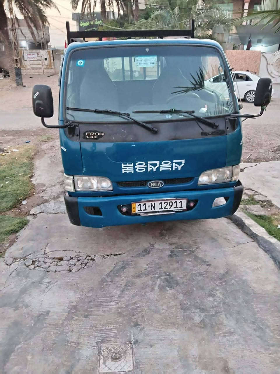 البيع فحل فنتيره موديل 2000كير ومكينه وكسل كفاله جاهز كامل مكمل شرط التحويل سنويه 2030مكان ديالى بعقوبه ***********

