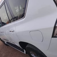 1. سيارة  (Lexus GX 460) - موديل 2014 . 2. ⁠المحرك: محرك تنفس طبيعي V8...