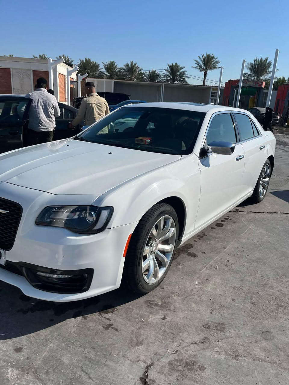 للبيع موديل 2016 معلايه 22 
تفاصيل اكثر 
للاتصال 
***********

نص مكتوب في الصور:
- 65 11:32 bid.cars X تم ... الإنجليزية العربية 9 / 10 1:1 X < > Press Brake and Push Button to Start 92597 mi 9
- 66 11:32 bid.cars تم الإنجليزية العربية 3 / 10 1:1 9