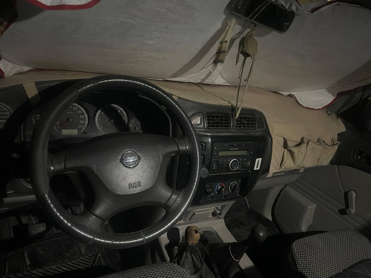 نيسان باترول 2003 كابريتر محرك 4500 كير عادي رقم بصره سنوية ل 2030 كير مكينه تبريد شغالات تخم تاير شاهين جديد مركب عليها قواعد حماية شاصي و قاعدة حماية لدعامية تخم تاير شاهين مقاعد جلد مدوشمه تكايتين كراسي خلفيات موجوده  بدون نواقص سيارة كامله وجاهزه مكان السيارة البصرة ***********
