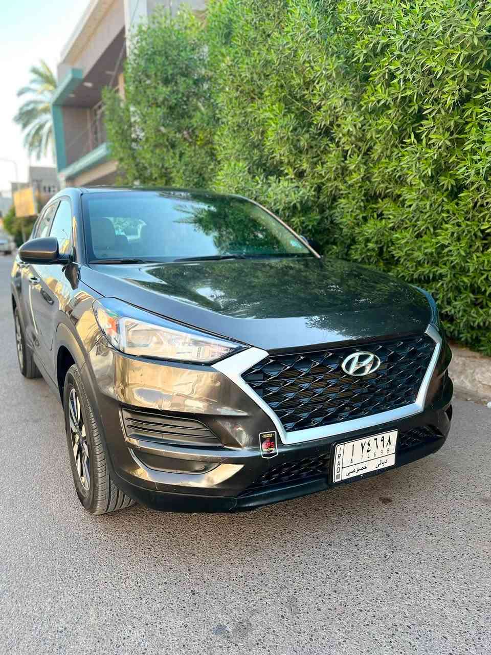 🚘 هيونداي توسان موديل 2020
✨السيارة مرتبة ونظيفة وجاهزة للاستخدام كير ومحرك  كفالة مكينة ٢٠٠٠ دوش 
🎨 صبغ 3 قطع فقط
✅ ضربتها بسيطه جدا باب وجاملغ خلفي 
✅ بدون دواخل بدون أرباك 
❄️ تبريد ممتاز
⚙️ مكينة وكير بحالة جيدة كفالة لا تنقيص ولا تبخير 
🛞 السيارة مريحة واقتصادية ومناسبة للاستخدام اليومي
سيارتي جديده جديده بمعنى الكلمة مال بيت ماشيه ٢٩ كيلو فقط 

📍 الموقع: ديالى بعقوبه الجديده 
📞 للحجز والاستفسار:  ‭***********‬
