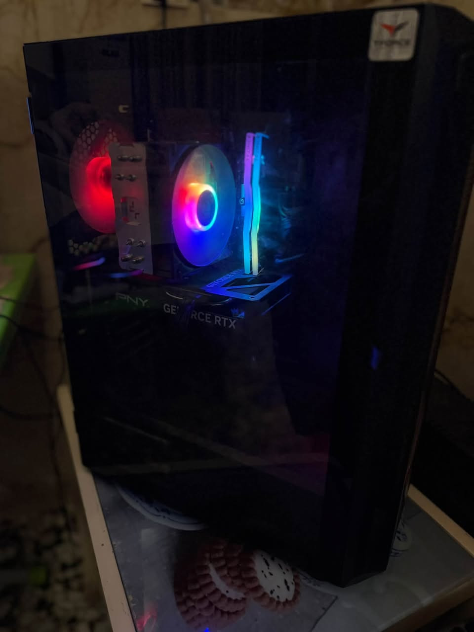 السلام عليكم
كيس اسود بكرت 4060ti ومواصفات وبراندات مرتبة وعاليه كلش وكل الكراتين موجوده و الوصولات هم موجوده وتعبان عليها وجديده واستعمال شهر واحد ومتروكه حاليا  

GUP : NVIDIA GeForce RTX 4060ti 8g
Cpu: core i5- 12400F  
Ram: DDR4 16gb (8x2) T-force rgb
Hard: 2TB NVMe M.2 SSD Lexar NM620 3500MB/s
Psu: XIGMATEK ASGARD M 650w
Cas :T-force MASS 4 fan 

اخوان كل القطع براندات مرتبة وتجميعة مستعمل  استعمال قليل ونظيف جداً السعر مليون 250

‎مكاني بغداد الزعفرانية
 *********** للتواصل
