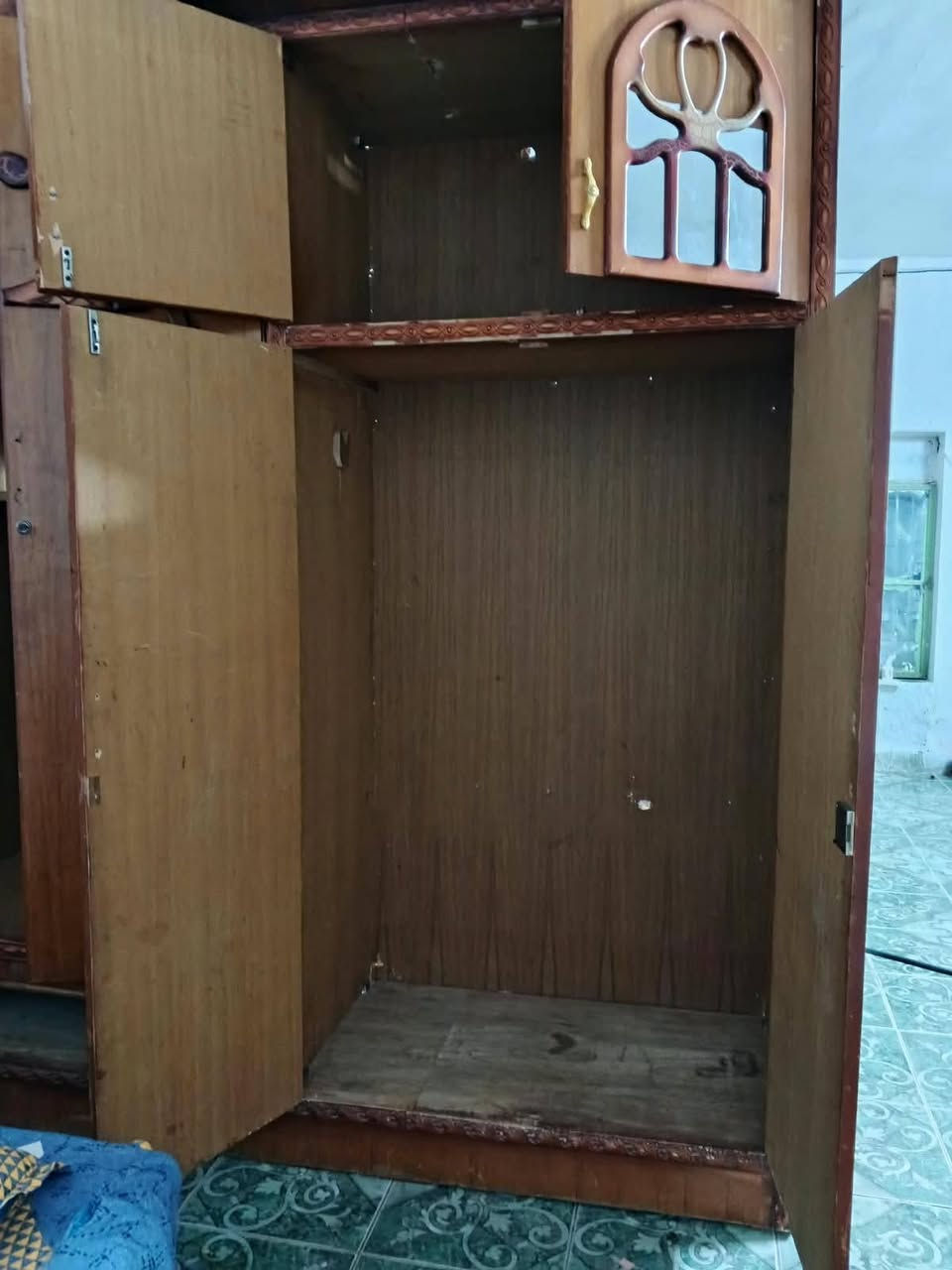 كنتور • خمس باب • رمادي