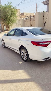 محرك V6 • جلد بيجي • رقم دهوك