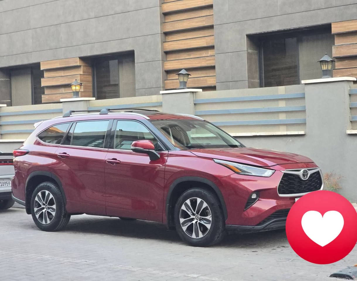 السلام عليكم
هايلندر  2022 xse

بانزين v6

اللون كرزي

فول مواصفات vip

سلايد 

جلد

 ويل كب 

شاشه 

7 راكب vip

بردات جانبيه

لايت زنون 

رادار جانبي 

نقطه عمياء 

تحديد مسار

تدفئه كشنات

صندوق كهرباء

ماسحات اوتو

لايت اوتو

الحادث جاملغ خلفي موضح بالصور 

ماشيه 135 الف قابل للزياده

مكان السياره الانبار
