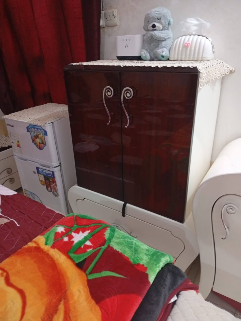 غرفت نوم البيع مستعجل تركي مكان نجف حي ميسان التواصل عل رقم ***********
