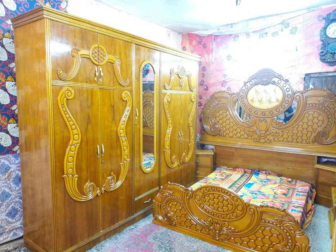 غرفه اخشاب خمس ابواب ملحق للبيع ***********السعر 650صاج داخل وخارج الضهر جرجوبه الزاويه كنتوريه شغل تزكام العنوان بغداد وكو توصيل متواجد وتساب
