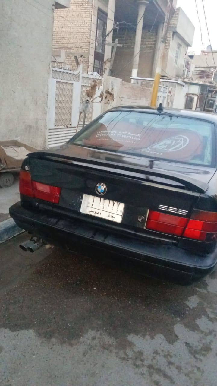 مكلف بالنشر الاتصال على صاحب السياره *********** مكان السياره بغداد الغزالية BM 1993  السعر 48 وبيه مجال 
مصبوغه عام جماليه بيه فقط بارد كير محرك صدر جديد محرك 6 سلندر مفتوح
