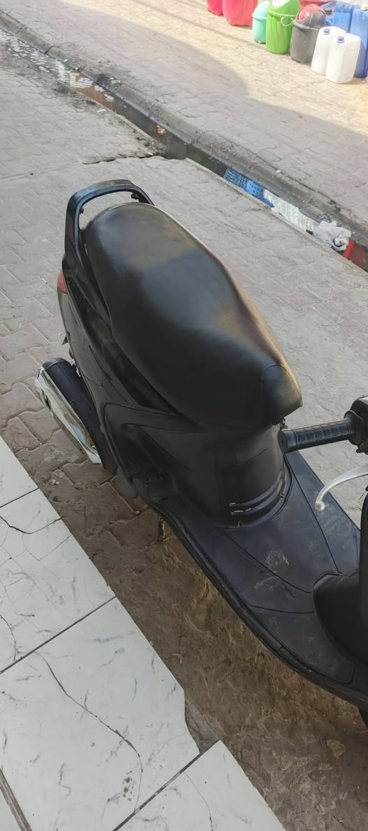 دراجه فراشة للبيع دراجه جديده كلش حاويه برغي واحد مامفتوح بيه كهربايات كله شغاله سلف وهندر محرك ناعمه كلش على فحص دراجه , 625 بيه مجال ***********
