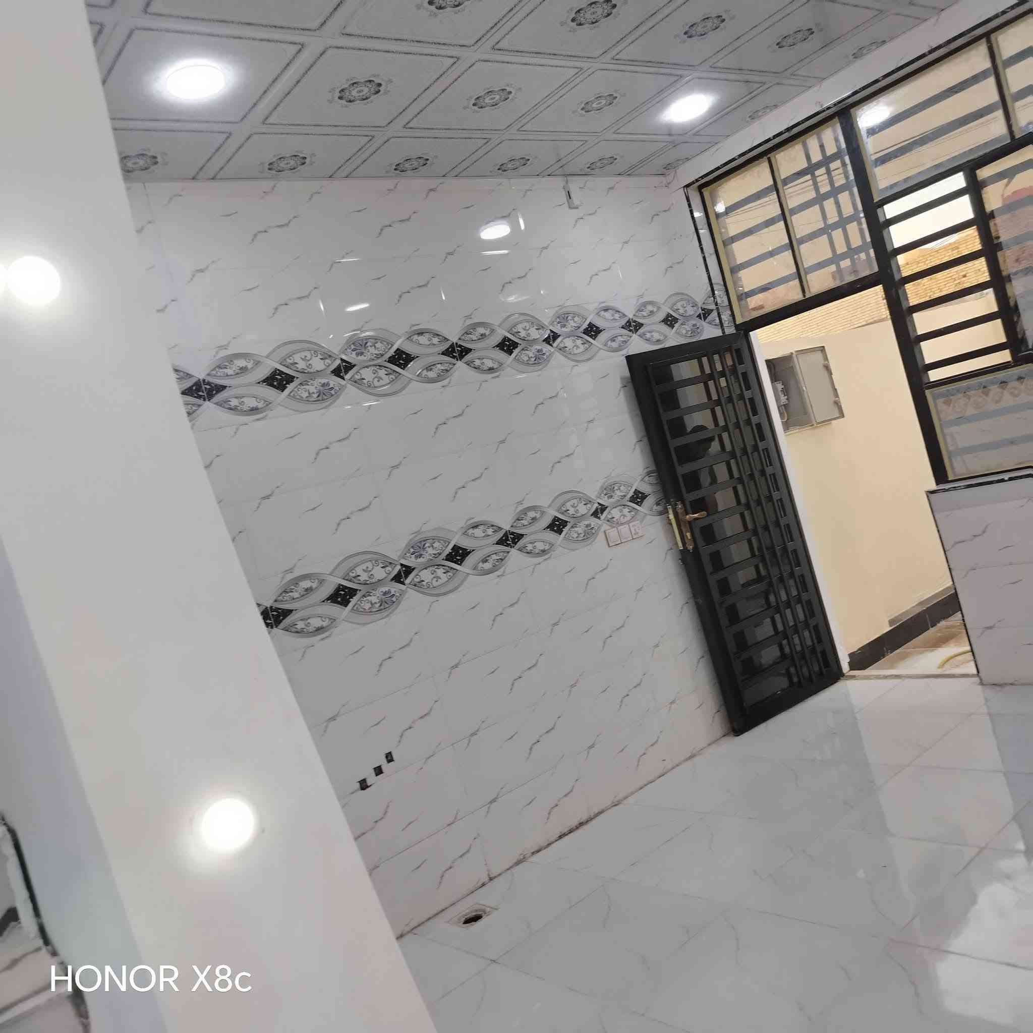 🏡دار للبيع🏡
المساحة: 150 متر مربع

✅ #طابو_زراعي_سند_25_أقرار_محكمه

السعر: 68 مليون  (مع المجال)

الموقع: النجف شارع الصب عمود 335 #ألخط_ألاول

مواصفات البناء:

غرفتين نوم وصاله ومطبخ واستقبال حمامات داخليه وخارجيه وكراج 

بناء مرتب (أساس + سقف كونكريت + طابوك)

أرضية بورسلين أبو الـ 60

الخدمات:#بعد_عن_سوق_100م

ماء كهرباء مدارس سوق تبليط مولد

للاستفسار

***********;;;;;;;;;;;;;;;***********

نص مكتوب في الصور:
- HONOR X8c