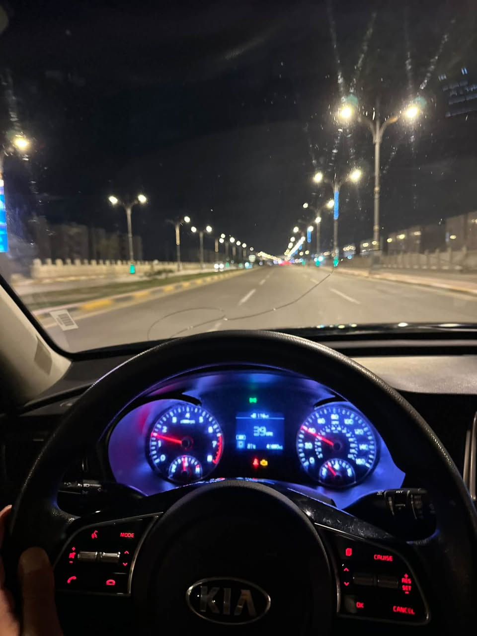 كيا اوبتما 2020 رقم بغداد موصفات fe
مكينه 2400بيه رنكات كير مكفول حادثه امريكا اربع قطع 

ماشيه 45ميل سياره اسمي ***********
السعر 105 وبيه مجال
