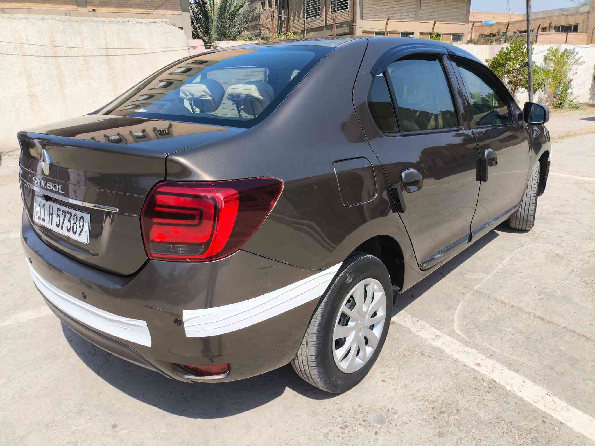 رينو سنبل 2020حره باسمي هزه جديده مكفول كفاله عامه سعرهه75 ماشيه 95 كير اوتوماتيك محرك 1600 شاشه وكامره هاتف*********** مكانه الأعظمية
