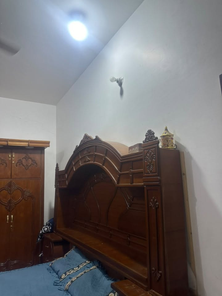 غرفه نوم مستعمله  نضيفه شغله درجه اولى بلرميثه مكانه 
للاستفسار والاتصال ‭***********‬
