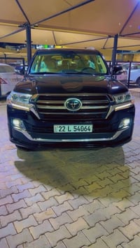للبيع لاندكروزر موديل  ٢٠١٩ رقم إربيل إنكليزي   مكفولة كفالة عامة   اع...