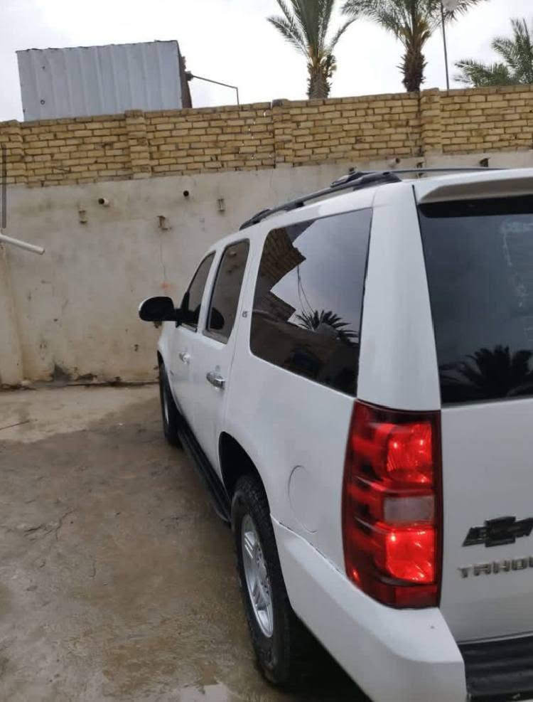 السلام عليكم ورحمه الله وبركاته تاهو موديل 8 السياره خليجي السياره باقيه عليها كمرك 4500  وتسجل أنه مكلف بل نشر رقم صاحب السياره موجود بل منشور*********** العنوان كربلاء سياره جاهزه السعر 68
