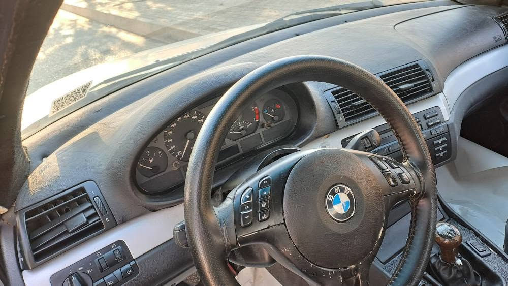 بي ام دبليو 318i • ٢٠٠٢ • أربيل
