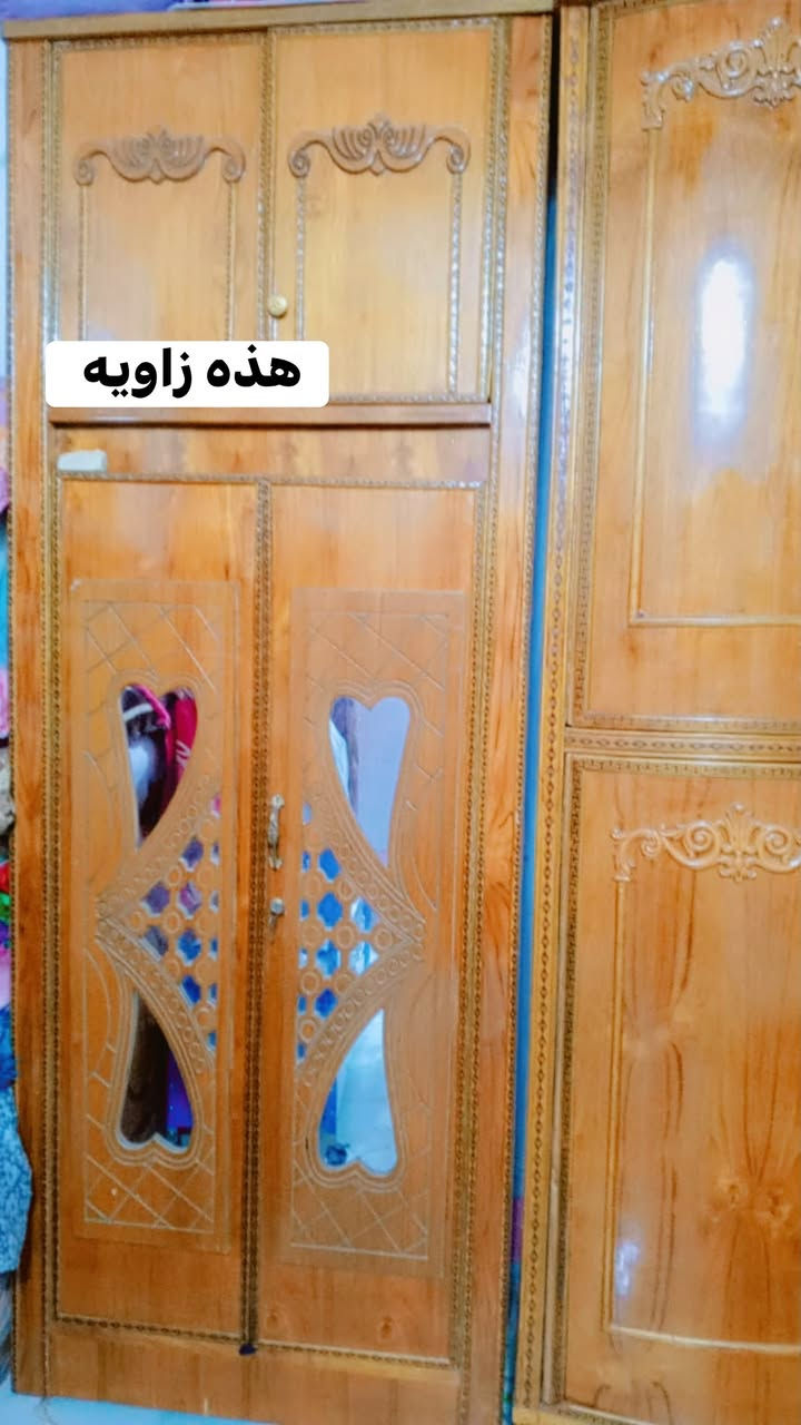 غرفه ام الخمسه للبيع ديكور 🎍 ملكي تسكام   عراقي  صاج الداخل والخارج  درجه اولى للبيع  شرط النضافه  وتس آب ***********  خاص موجود

نص مكتوب في الصور:
- الكنتور ٧ خانات مقطع ديكور ملكي زائد جرارات
- هذه زاويه