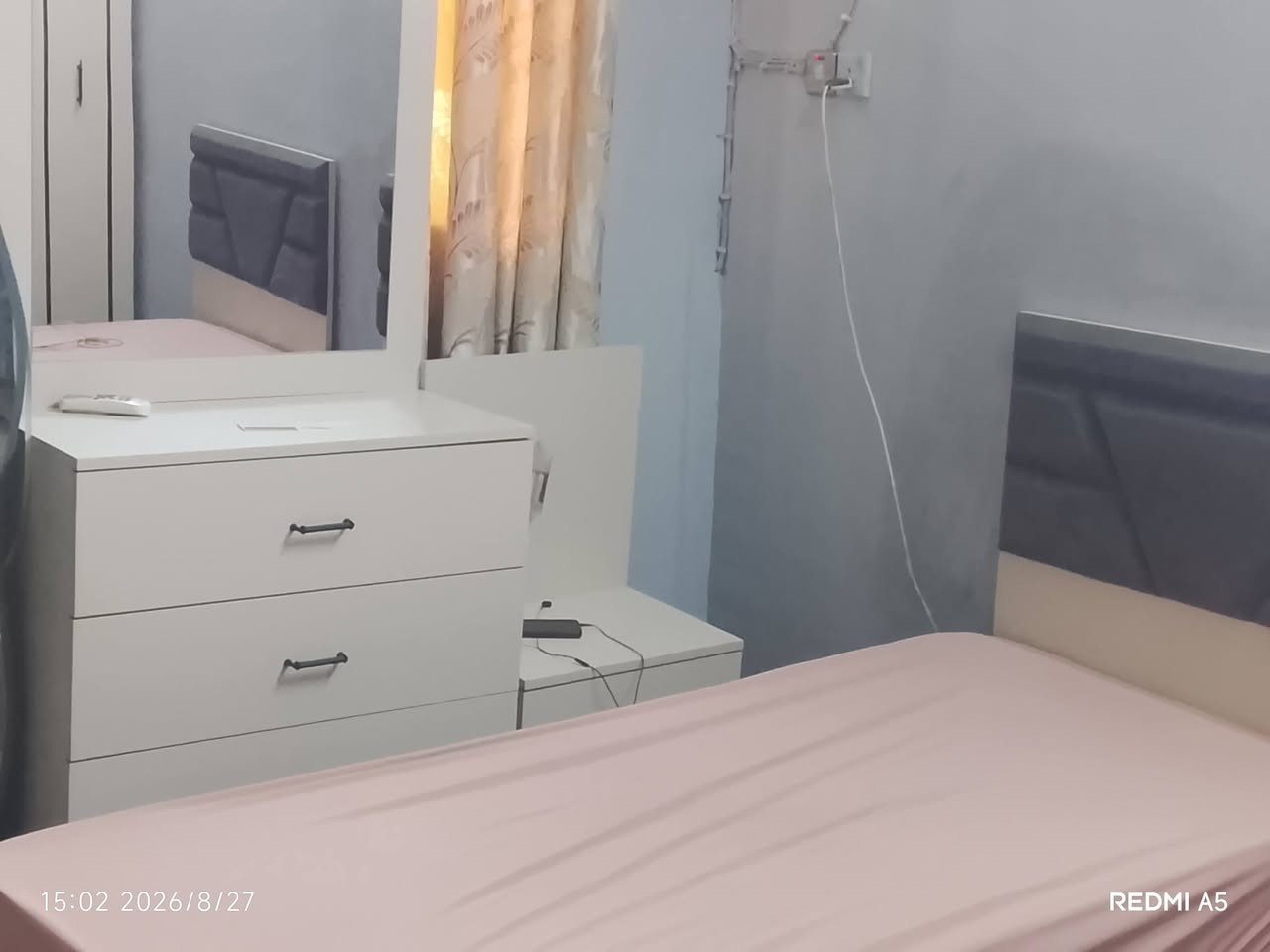 غرفه نوم سعره ٥٠٠ الف مكاني بغداد  اليرموك الرقم***********

