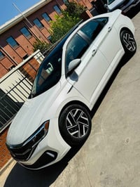 Volkswagen Jetta 2024 Sel premium 11 هەزار مایل ڕۆیوە  بۆنید و جملغ سا...