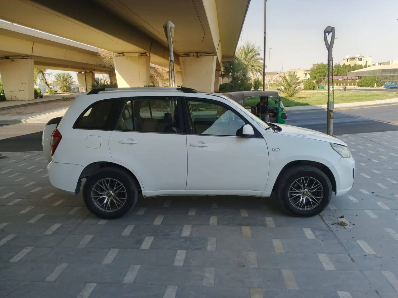 موديل 2013 رقم بغداد ملاحظه سياره جاهزه من كل شيء تبريد شغال تخم تاير مكان السياره بغداد حجم المحرك 2000 سعر 44 وبيها مجال رقم الهاتف ***********
