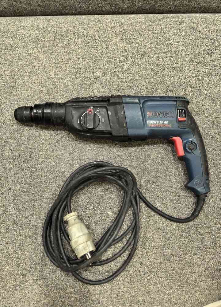 بِسْمِ اللَّهِ الرَّحْمَٰنِ الرَّحِيمِ

هێڵتی Bosch GBH 2-26 RE عەسڵێ ئەڵمانی
دەستی دووە
38 هەزار
نرخەکان جێگیرن گونجاون
گەیاندن هەیە بۆ هەموو شارەکان 
بۆ داواکردن کۆمێنت بکە یان نامە بنێرە بۆ تایبەت
ژ.واتسئاپ  *********** السليمانية, العراق
