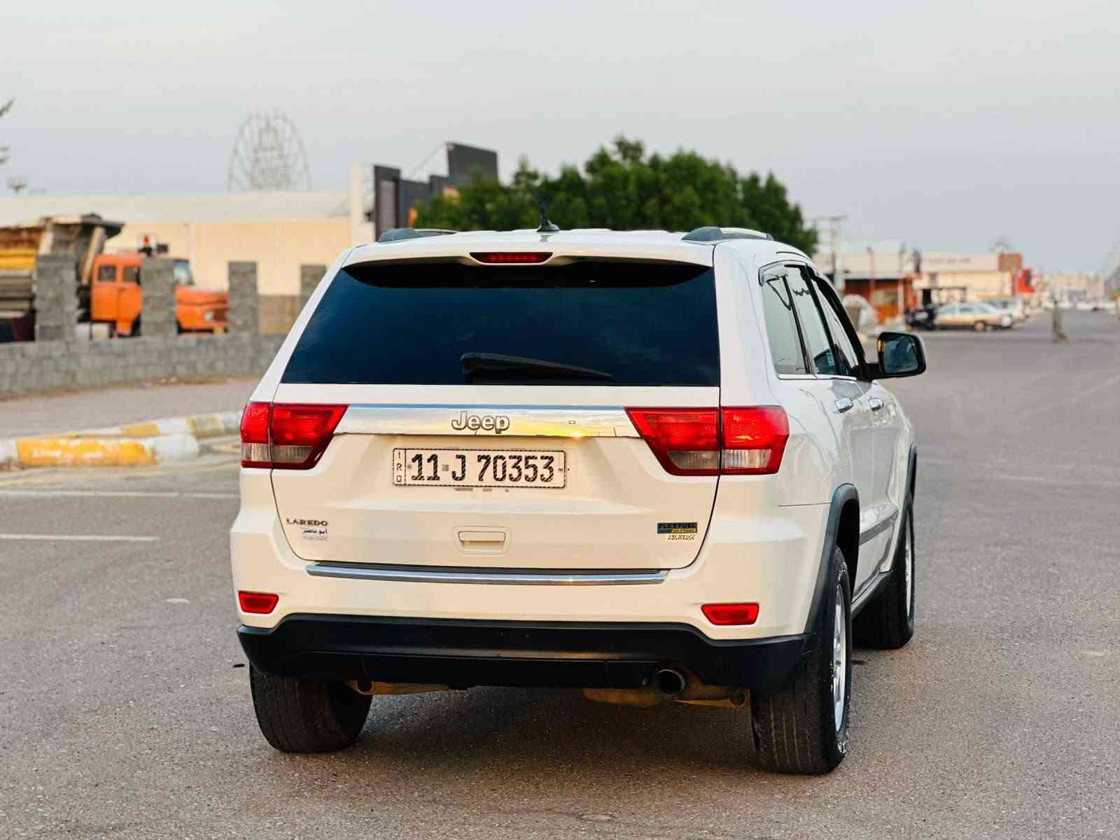 جيب • امريكي • ٢٠١١