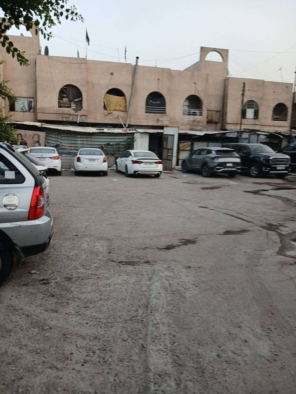 كراج • للبيع • بنوك سوق الميثاق