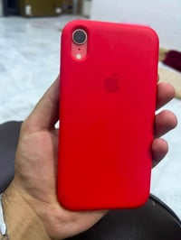 آيفون XR • باطريه ٧٧% • ظهر مكسور