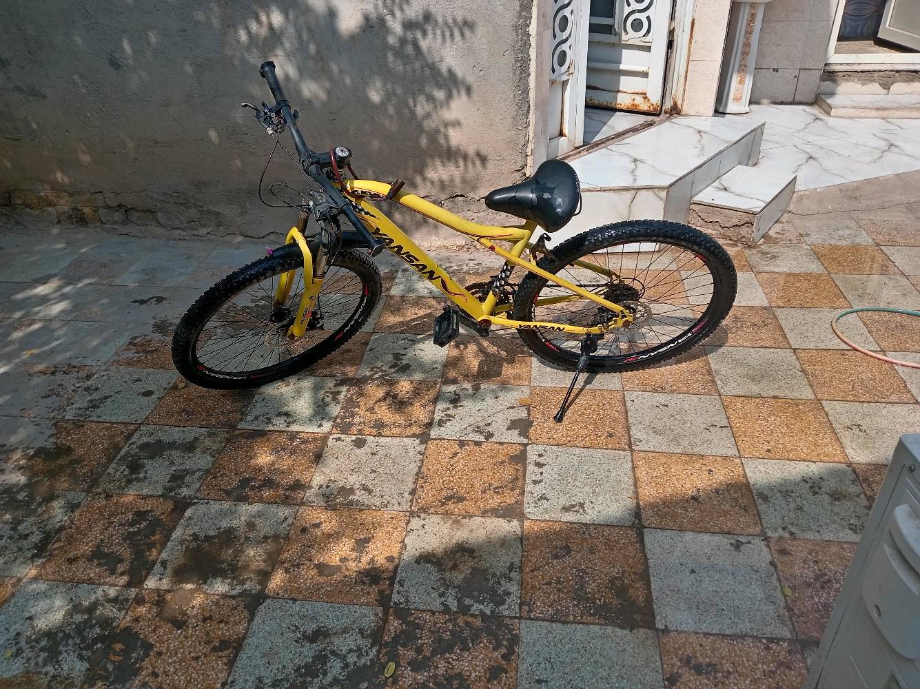 دراجة جبلية • رياضية • العمارة