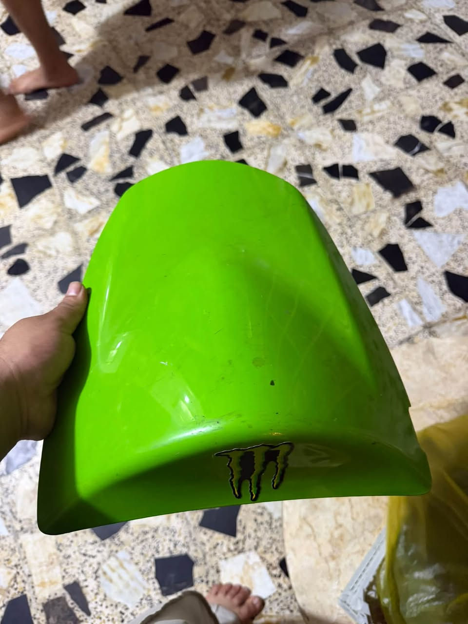 قمبورة
قبضة تانكي
جناح ينشد صفح
بغداد الدورة ابو دشير
***********
