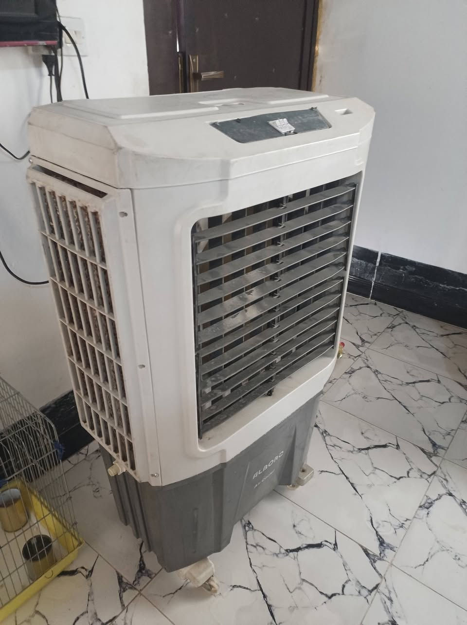 للبيع كنفيرة نضيفة مال بيت سعر 65الف رقم ***********وتساب
