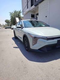 K4 زيرو ماشية ٨٠٠ ميل   على حادثها   مديل ٢٥  بسمي استيراد حره عمان   ...