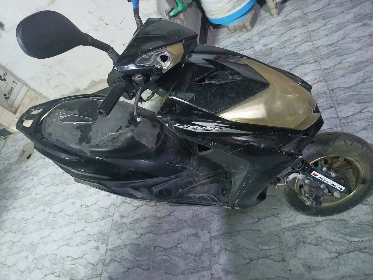 سكنس البيع سعر 400بيها مجال الشراي عنوان ديالى بعقوبه تقاطع الساده رقم ***********

