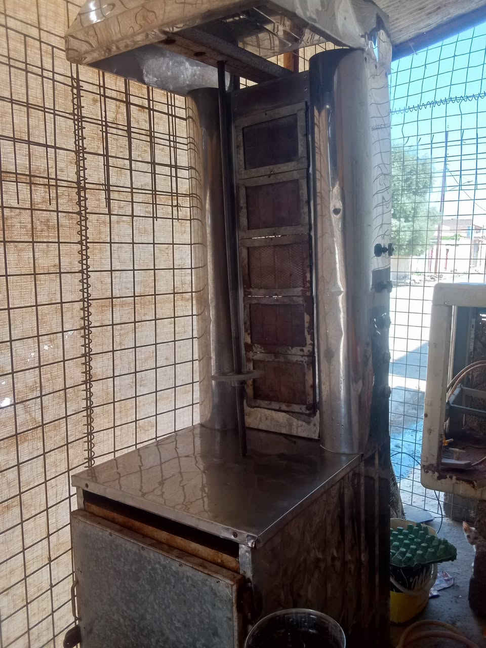 البيع شوايا السعر 100 التواصل عل رقم ***********
