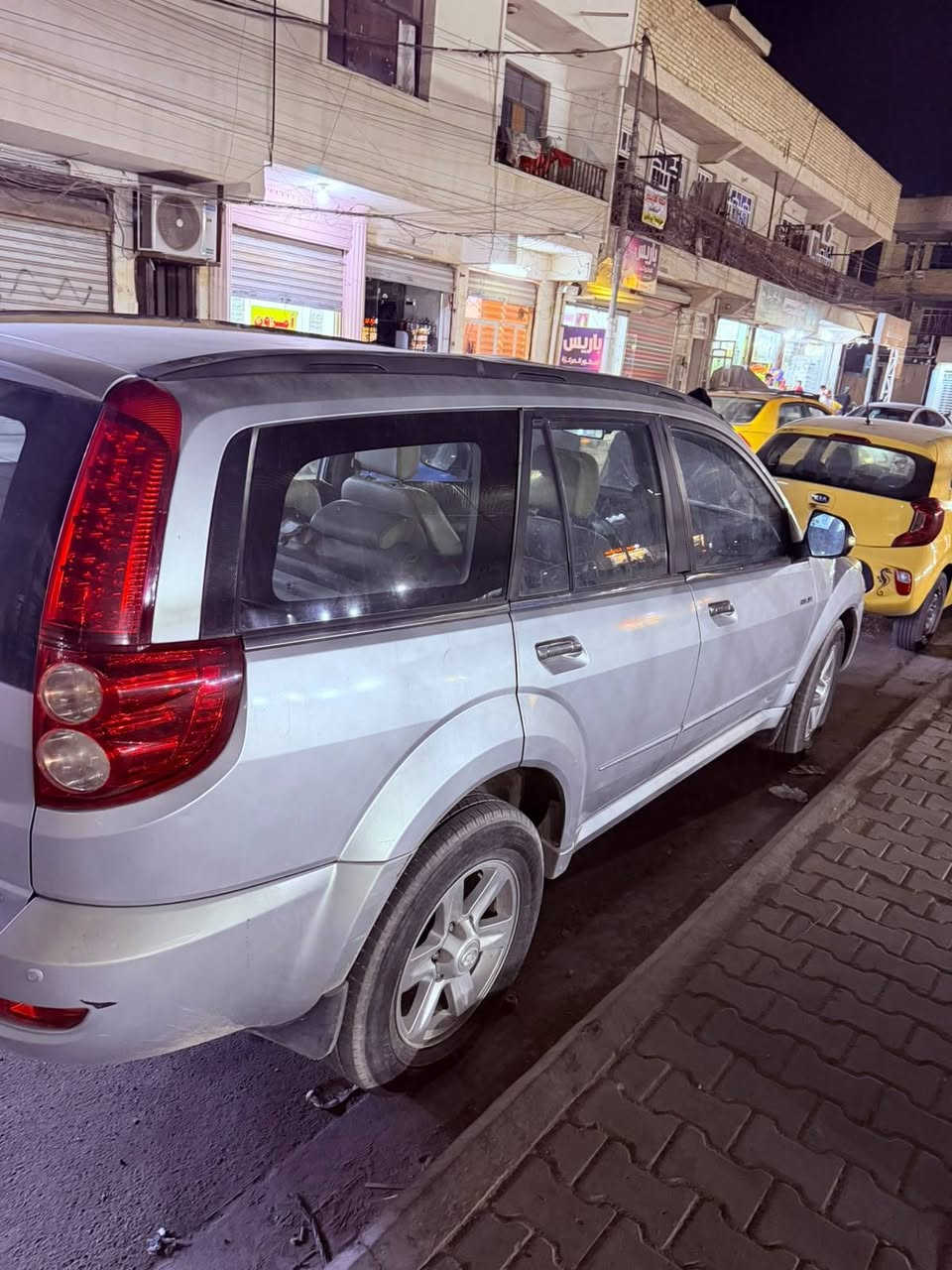 السلام عليكم ب60 وبيها مجال
سياره كريت ول هافال مديل13 ماشيه99 محرك 2400 متسوبوشي بلادي كير عادي سنويه بيها سنتين اله تسقط  سياره بيها ضربه معدله ع بارد بدون صبغ  جراد قماره مثل ماموضحه بالصوره تبريد شغال صدر سياره بعده شركه يخبل وترايك وين ميعجبك شرط  ودكم محوره مكان كونترول بيبان. للتواصل***********
