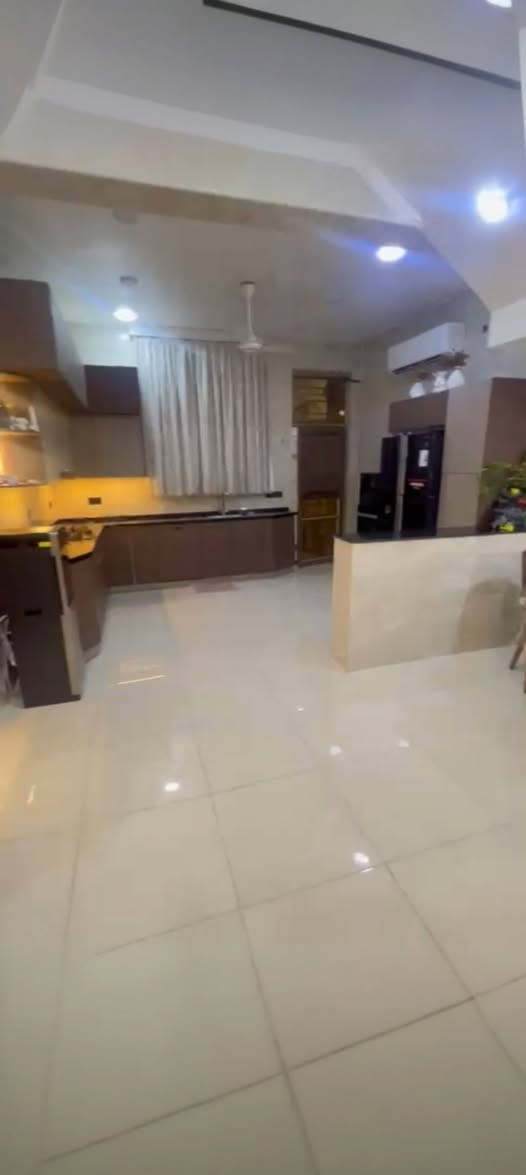 دار للبيع زراعي  🏠
مساحة   100  متر
واجهة     10   متر

طابوا زراعي  بناء مسلح  2026 فول
مدخلين للدار
4 غرف وباقي الملحقات

الكاظميه.. الطي .. الفرع المقابل لجامع بيت مرهون 

السعر جدا مناسب 

 للاستفسار التواصل مع

ليث الحمداني للوساطة العقارية 

نسبة الدلالية

 (  واحد بال ٪ ) فقط من كل طرف

عندك دار او قطعة ارض وتريد اتبيعها او تشتري مستعدون لتسهيل امر البيع او الشراء

لا نتعامل مع وكيل عملنا مع صاحب العلاقة مباشر

  🏠___ عنوان المكتب ___🏠

الكاظمية.. ساحة عبد المحسن .. فرع مطعم المختار

***********    وتساب
***********    وتساب
