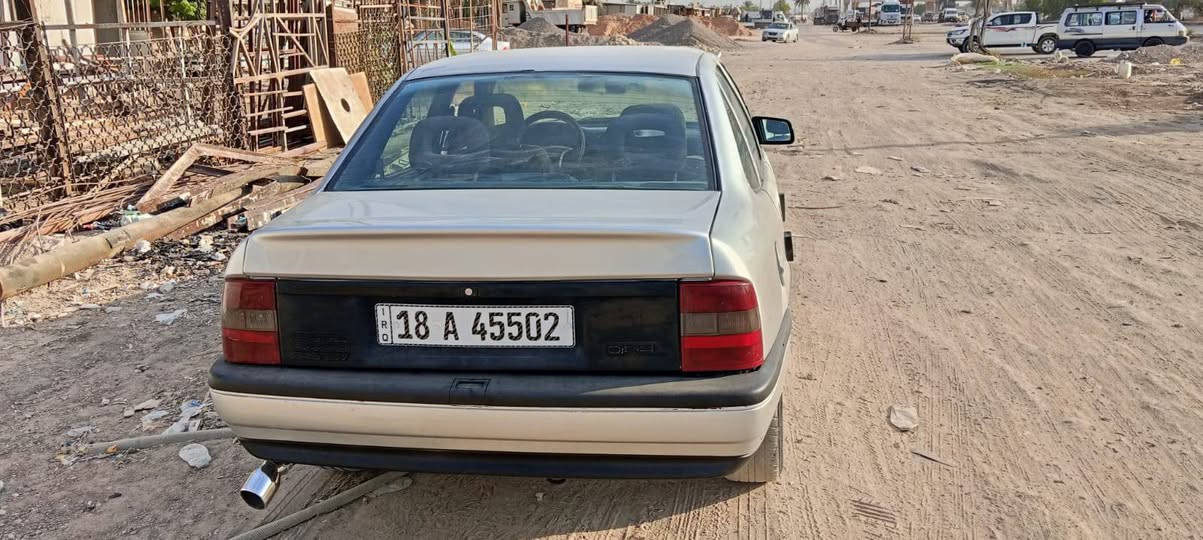 السلام عليكم سياره اوبل سياره نظيفه موديل 92 حداديه جديده السياره تتواجد في بغداد محرك 1800 السعر 35 وبيها مجال***********
