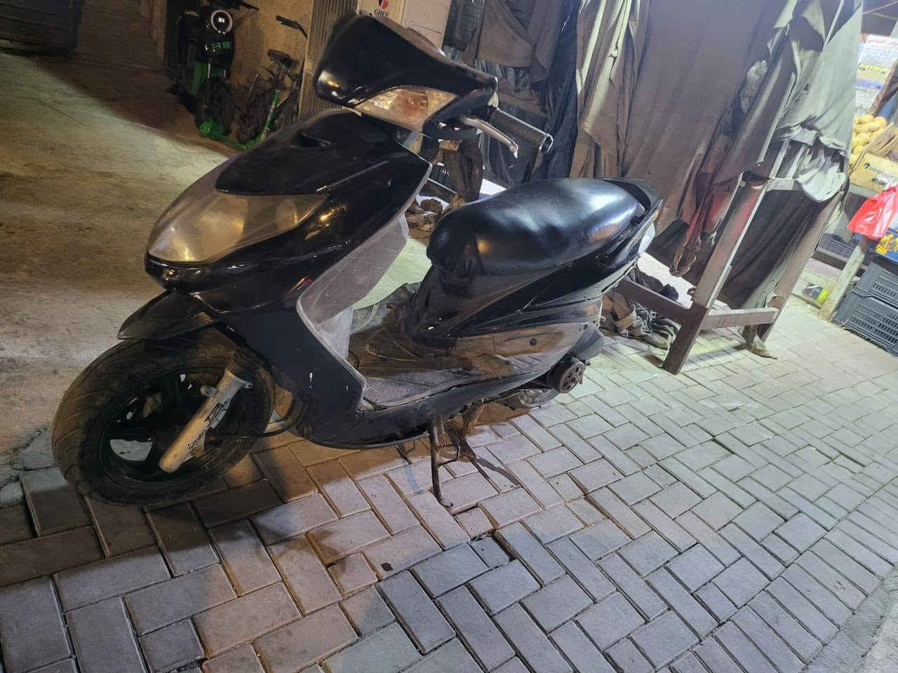 فحل نوزل للبيع بيه صوت اليوم صار سعره 350 مكاني عامريه بغداد *********** موجود واتساب واتصال
