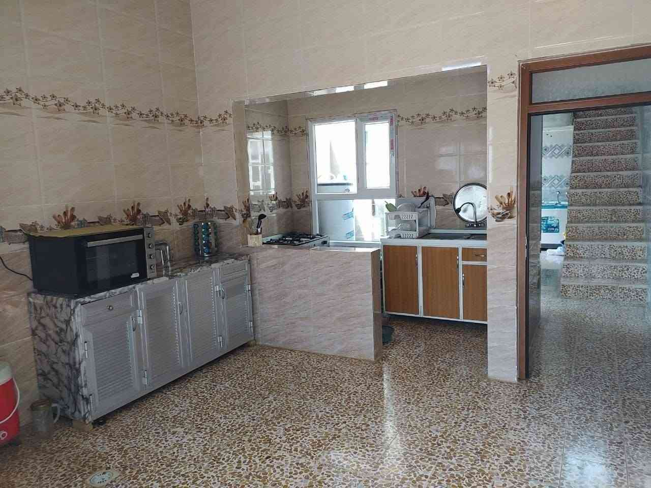 دار  للبيع حي الشيماء  جمعية الحدباء مساحه الدار 220م واجهه 11 طابق واحد بناء 2022 ثلاث غرف واستقبال ومطبخ حار ومطبخ بارد وحمام ومرافق 2 داخلي وخارجي وكراج وحديقه سعر الدار 120000000 مليون للاستفسار *********** موصل, نينوى
