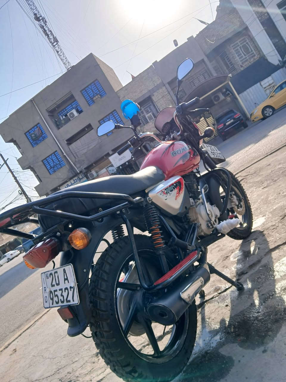 السلام عليكم 
دراجه بوكسر بالباكيت المحرك ناعم وسبانه مامخلي عليه جديده حيل رقم وسويه باسمي تحويل شوكت ميعجبك موديل 23 مكاني بغداد الحريه السعر مليونين و400
الرقم الهاتف ***********
