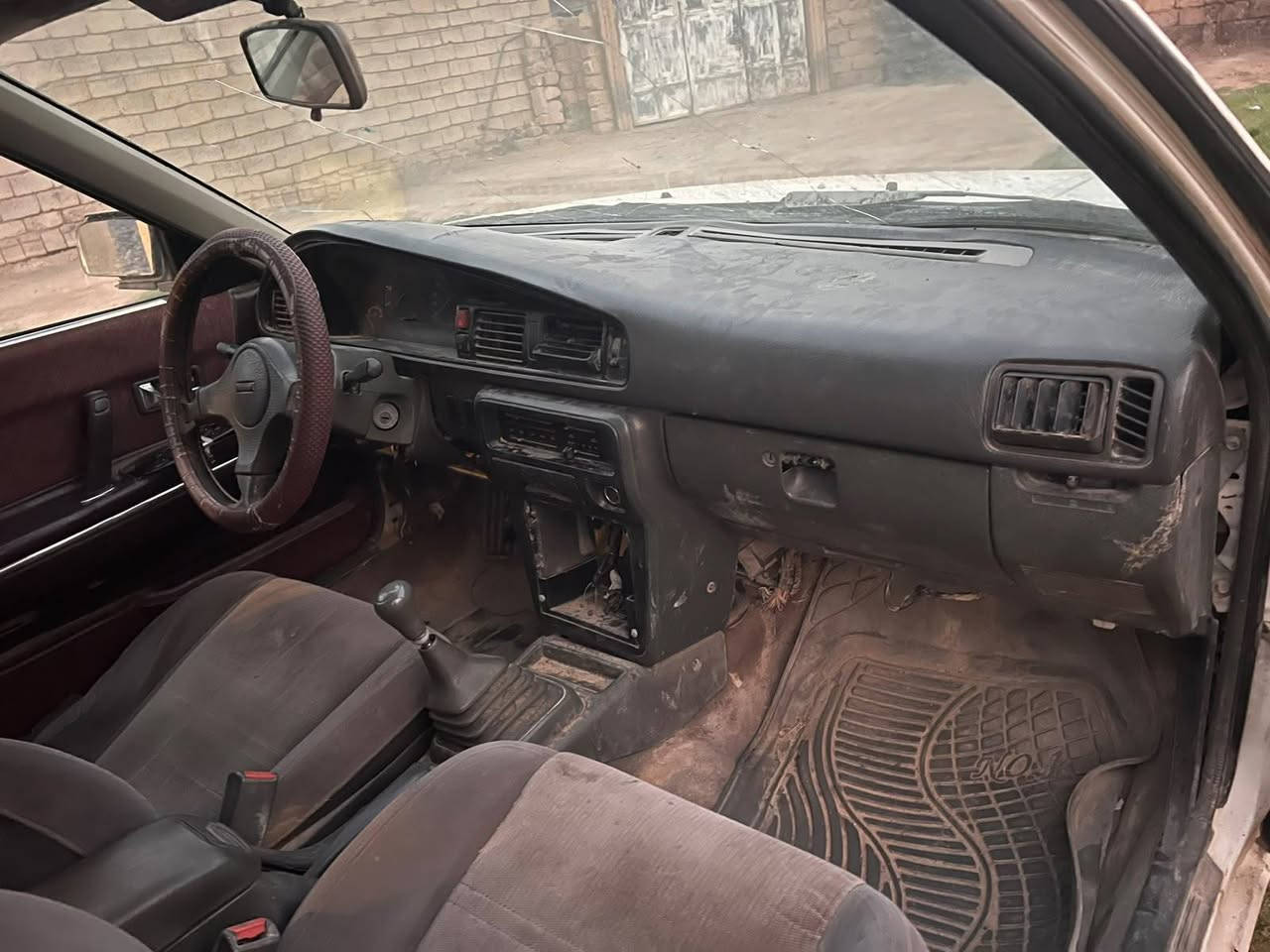 السلام عليكم ورحمة الله وبركاتة  سياره مازدة موديل 1991رقم كركوك ولشرعي بل حويجه ايحول تحويل سياره كلشي شقال جام مرايات جرس 🔔باب السعر18بيه مجال رقم ***********تاىيحب يتصل مكان سياره الشرقاط الطوب يم تانكي ماء البعبيد
