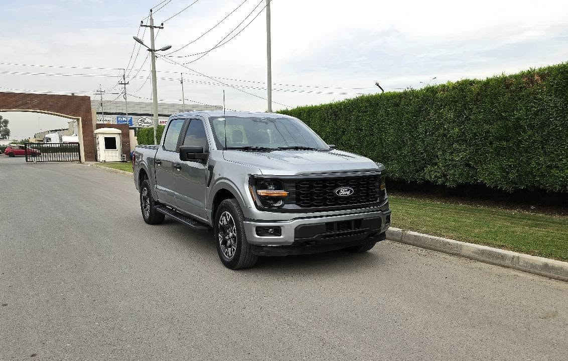 F150 STX • ٢٠٢٥ • تيتانيوم