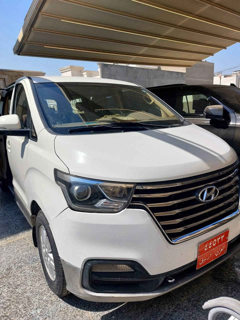 #ستاركس H1
موديل 2020
رقم أربيل ماشية 135 ألف
كشنات سياحي شاشة جبيرة لد خلفي تبريد 3 قطع داخل بيجي تبريد ثلج
كاز مكينة مفتوح 
تجفيت جديد السيارة جاهزة عنواني بغداد المنصور شارع الأميرات غير متواجد عالفيس 
هاتف ***********
