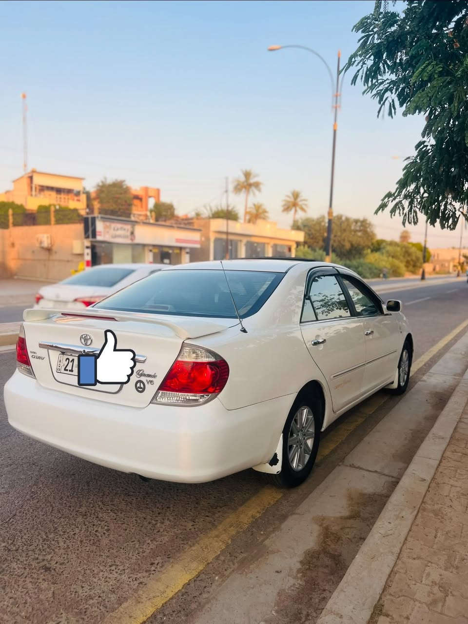 سلام عليكم   للبيع كامري 2005 خليجي                          اكراند  فول موصفات 1,1 v6 كراسي كهرباء كراسي جلد                                            قطعتين تبريد فتحه سقف بردات خلفيه جناح خلفي  اريل كهرباء شاشه   تخم تاير رقم سليمانية دولي باسمي ￼ سبق السياره اتلث قطع  فقط       العنوان صلاح الدين بلد          الرقم ***********.                        السعر خاص
