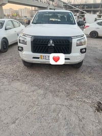 للبيع بيكم متسوبيشي فورويل موديل ٢٥ كير عادي السياره مكفوله 0771186640...