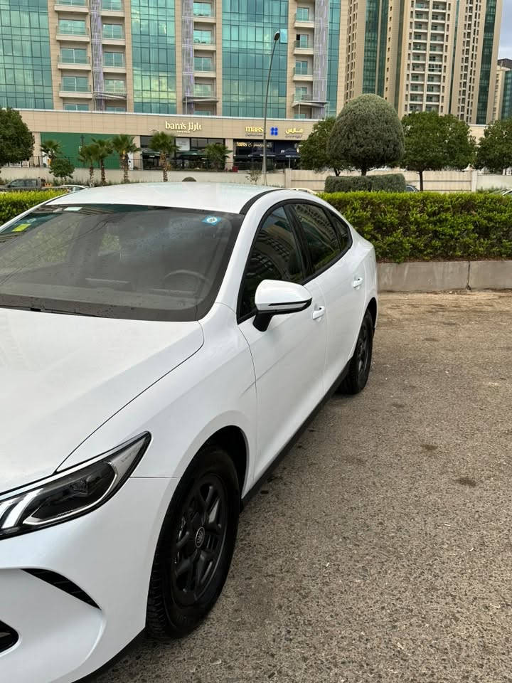 السلام عليكم byd كن بلاص
ماشية ع محرك 9000km
السياره نظيفة حيل عده رصعه خفيفه بل جاملغ جهة السايق 
غراضها كلها وياها الشاحنه ممستخدمه لان بلمجمع موجود شاحنات + كاعيات طباكه مال byd  اي كلوب ممشتغل بيها  السعر 19.500 
***********
